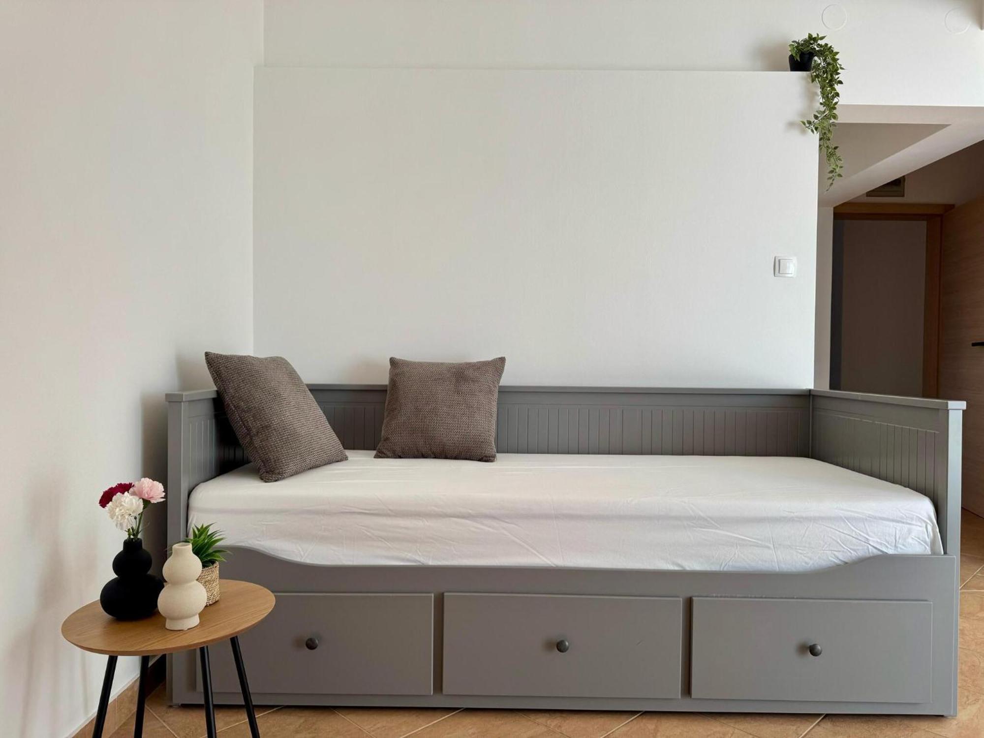 Apartments Franko Povljana Ngoại thất bức ảnh