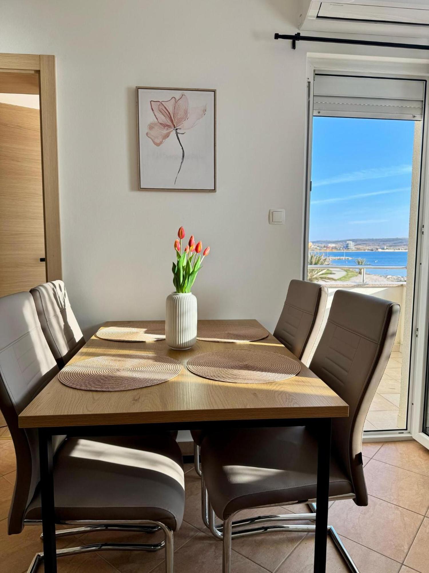 Apartments Franko Povljana Ngoại thất bức ảnh