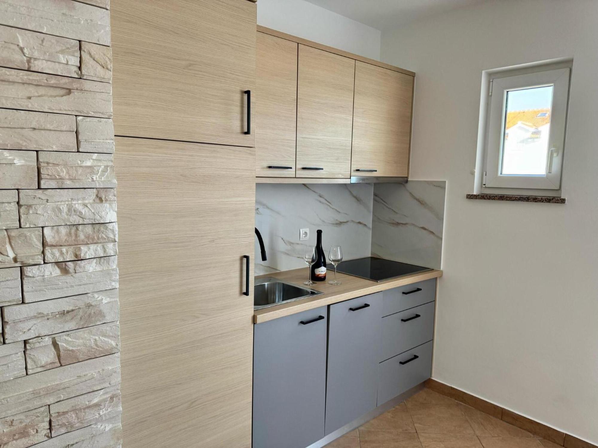 Apartments Franko Povljana Phòng bức ảnh